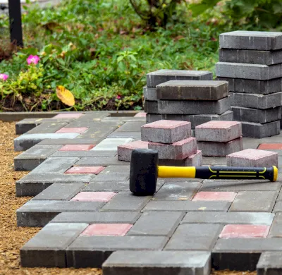 Paver & Concrete Patio